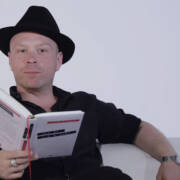 Tibor Baumann liest aus »Was du nie siehst«